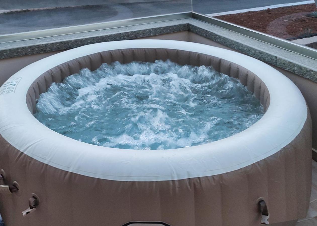 Luxury Villa Eva-Mari With Jacuzzi, 50M From The Beach Stalos Exterior foto